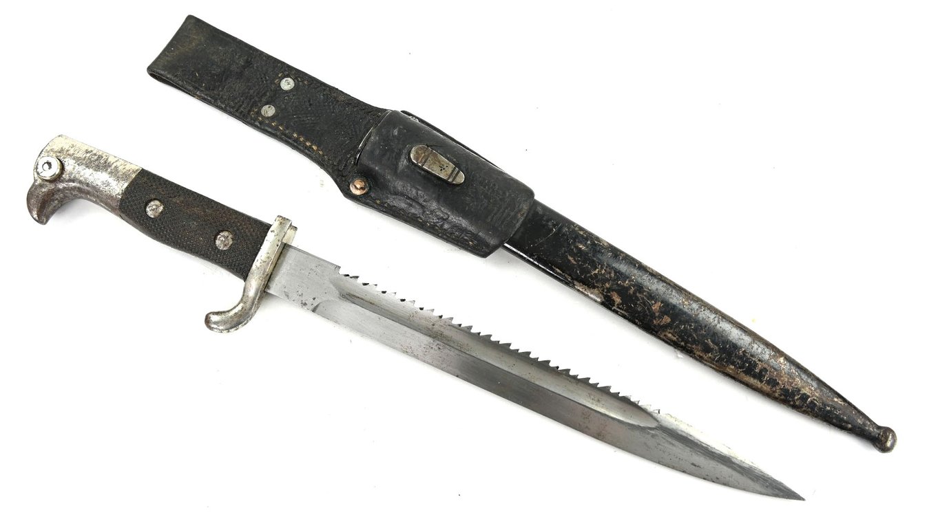 German WW1 Sawback Bayonet