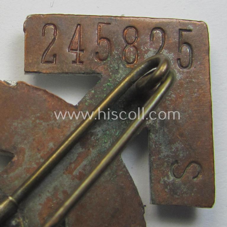 Cupal-based HJ/BDM- (ie. 'Hitlerjugend'/'Bund Deutscher Mädel'): 'Leistungsabzeichen in Silber' being a neatly maker- (ie. 'RzM M1/101'-) marked example that is bearing the unique bearers'-number: '245825'