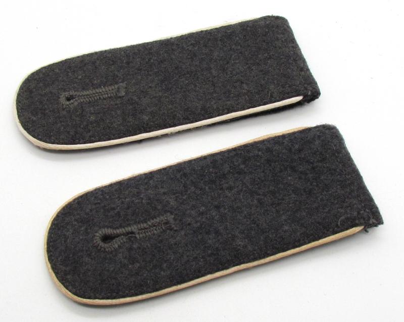 Luftwaffe ‘Hermann Göring’ division shoulder boards