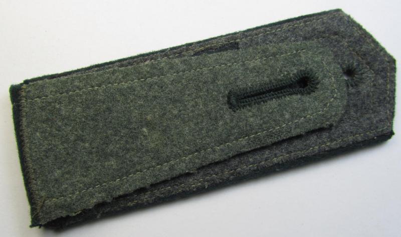 Single - and actually not that often seen! - WH (Heeres) NCO-type (ie. 'M36-/M40'-pattern- and 'pointed styled-') 'cyphered' shoulderstrap as was intended for usage by an: 'Uffz. des Infanterie-Regiments 11'