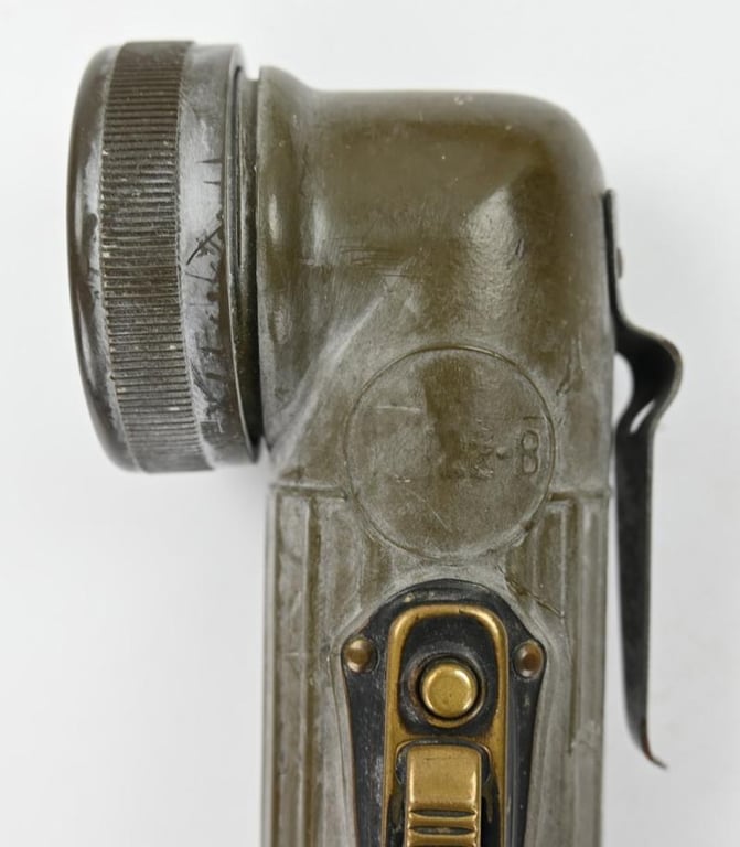 US WW2 TL-122 B Flashlight