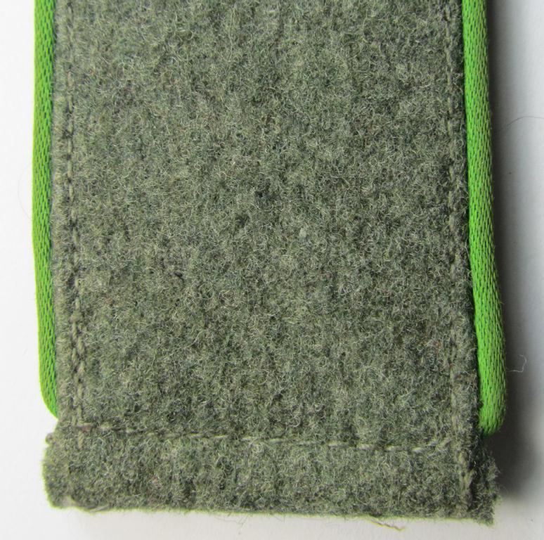 Single - but nevertheless scarcely found! - WH (Heeres) (I deem) mid-war period- (ie. 'M43'-pattern-) EM-type shoulderstrap as was intended for usage by a: 'Soldat der Panzer-Grenadier-Truppen'