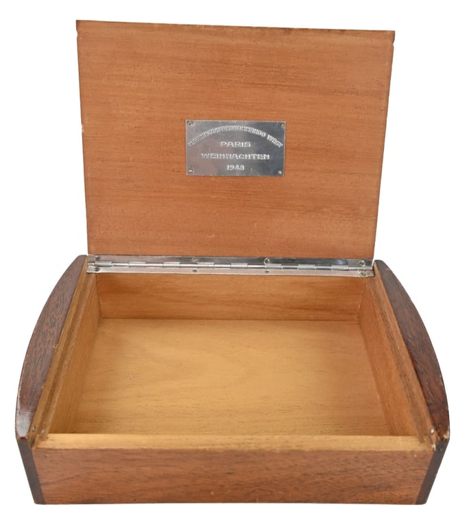 German KM Sigarbox Paris 1943