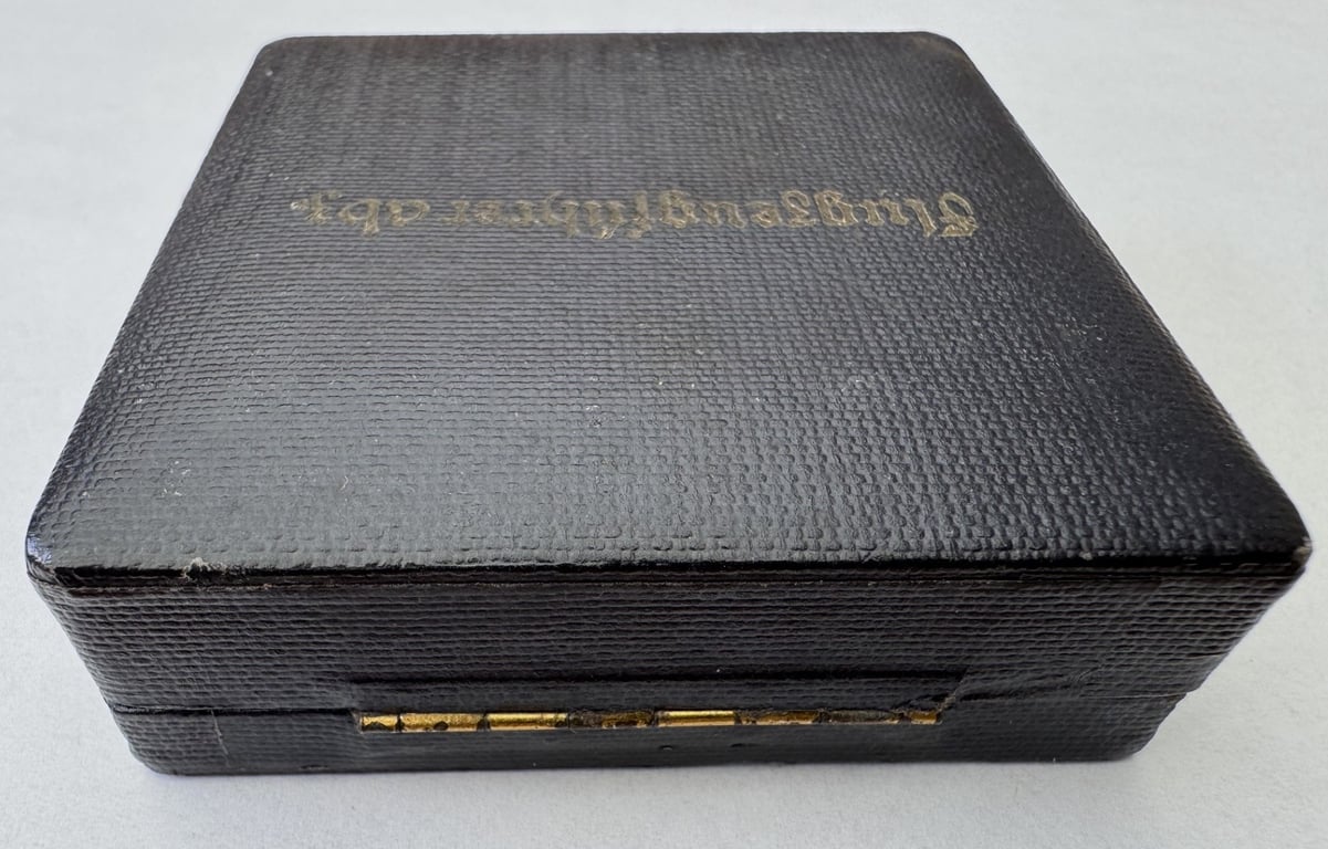 Luftwaffe Pilot's Badge by Brüder Schneider A.G., Wien, with Presentation Case