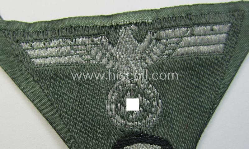 Attractive - and never used! - WH (Heeres) officers'-type: 'M41/M43-pattern'-cap-eagle/cocarde (cap-trapezoid or: 'Mützentrapez') as was intended for usage on the: 'M-41 o. 43'-model, officers'-type field-caps (ie. 'Einheitsfeldmützen')