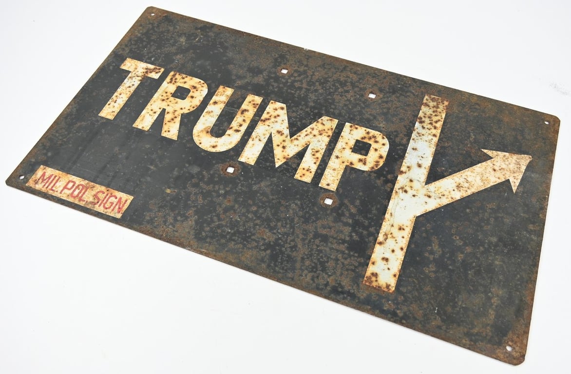Allied WW2 Military Police Road Sign 'Trump'