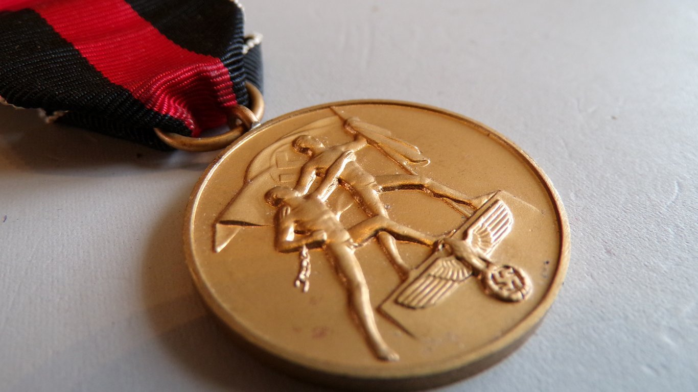 2 Medaille zur Erinnerung an den 1. Oktober 1938