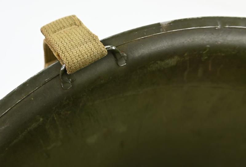 US WW2 M1 Fixed Bale Helmet 'Schlueter' War Reject