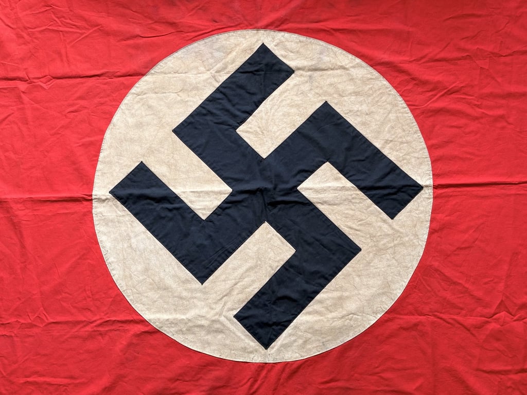 EARLY RARE GERMAN WWII, THIRD REICH COMBAT PANZER TANK IDENTIFICATION FLAG. ADDITIONAL PHOTOS