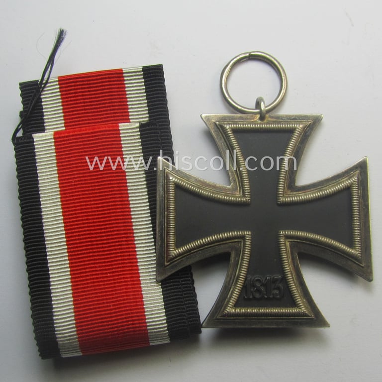 'Eisernes Kreuz II. Klasse' being a maker- (ie. '76'-) marked example by the maker (ie. 'Hersteller'): 'Ernst L. Müller'