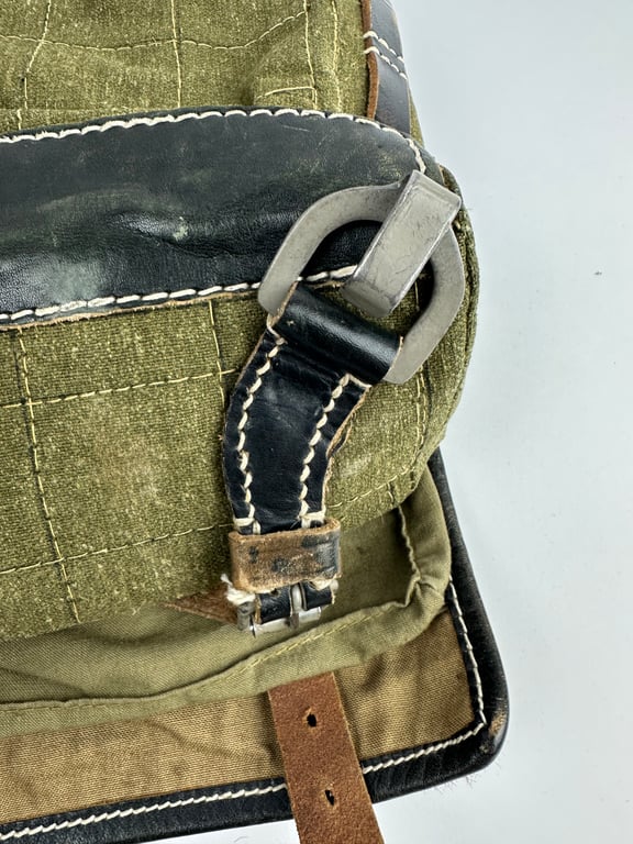 Wehrmacht Totnister "Affe" Near mint condition