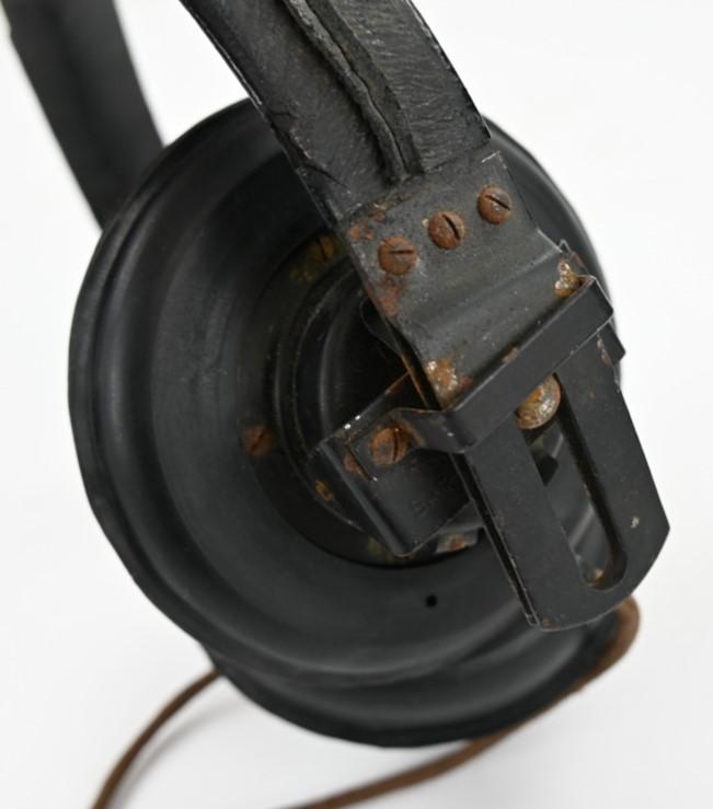 German WH Panzer Headphone 'Dfh.b'
