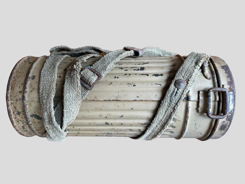 WH (HEER) Tan Painted Gasmask Canister