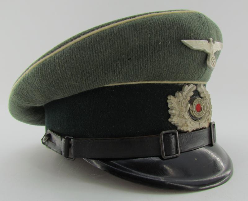 Wehrmacht EM/NCO Visor Cap (Heer Infantry) – 1937