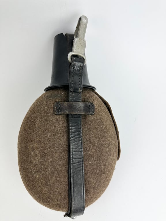 "HGF39" canteen