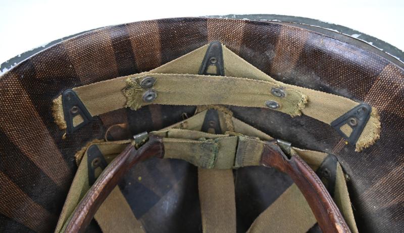 US WW2 M1 Swivel bale Combat Helmet