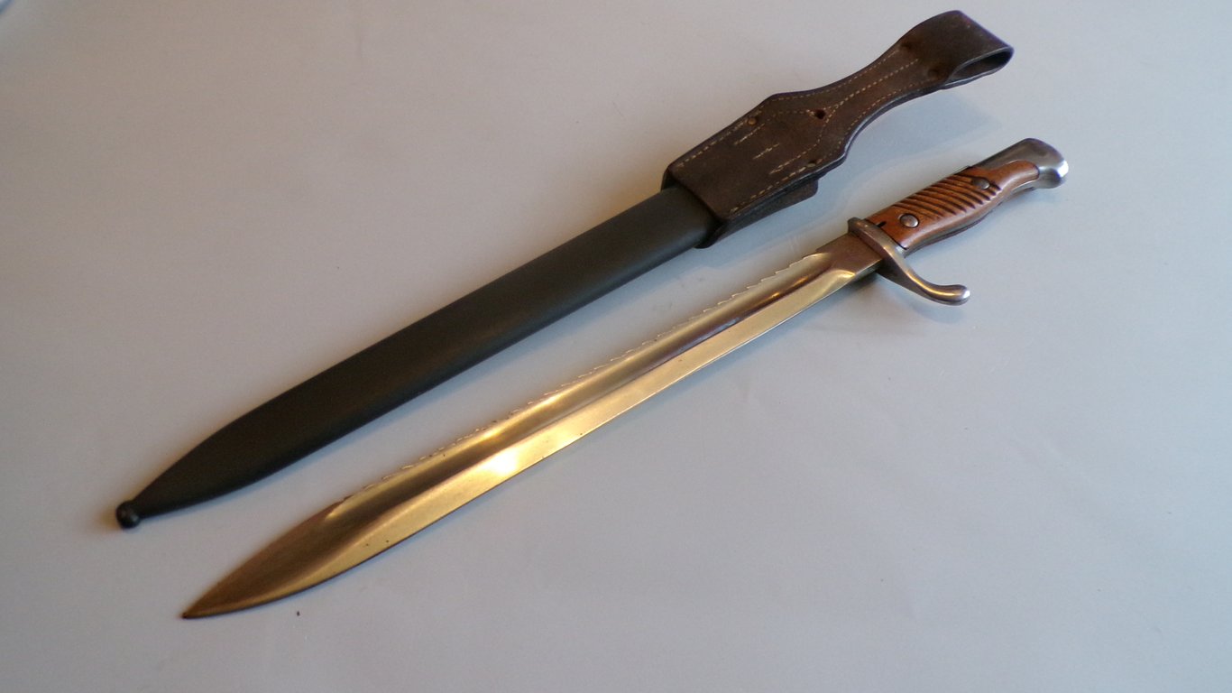 Bajonet 98/05 mit säge (sawback)