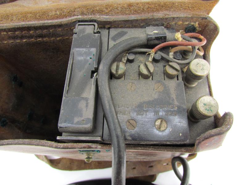 US WWII Army Signal Corps Field EE-8 Telephone