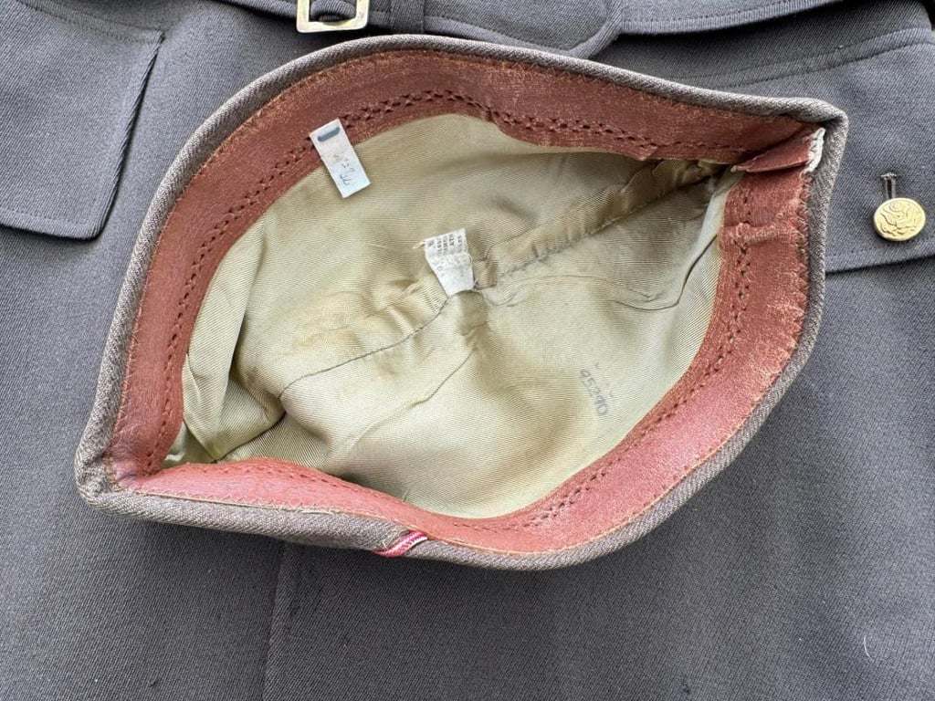 US WWII Class A Tunic Mountain Division Officer and Side Cap