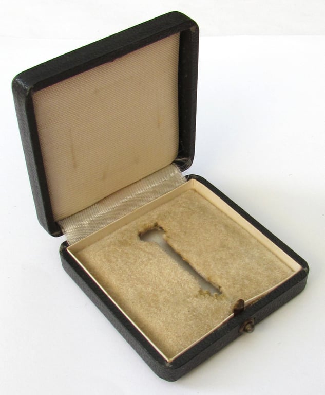 Iron Cross 1st Class 1939  Presentation Case