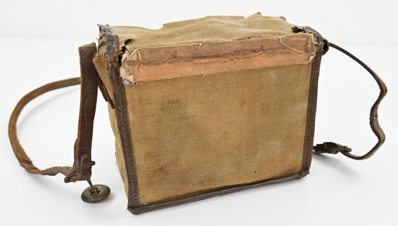 Canadian WW1 Camera with Carrying Case