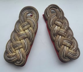 WW2 German Heer Generals slip on shoulder boards
