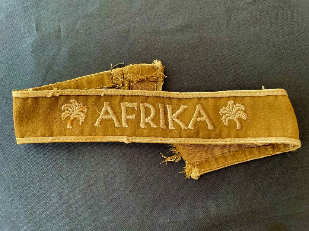 GERMAN WWII AFRIKA CUFF TITLE, HONEST COMBAT EXAMPLE.