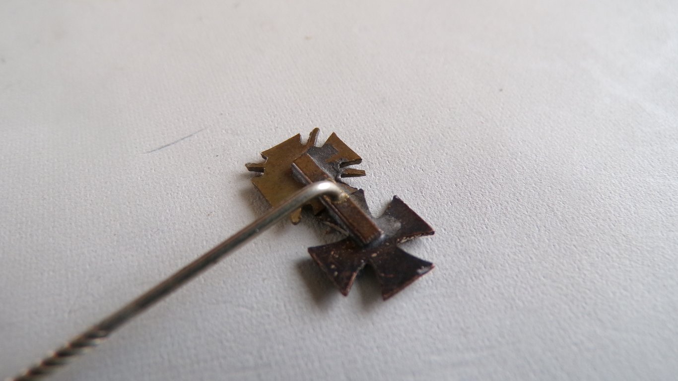 WW1 miniature stickpin