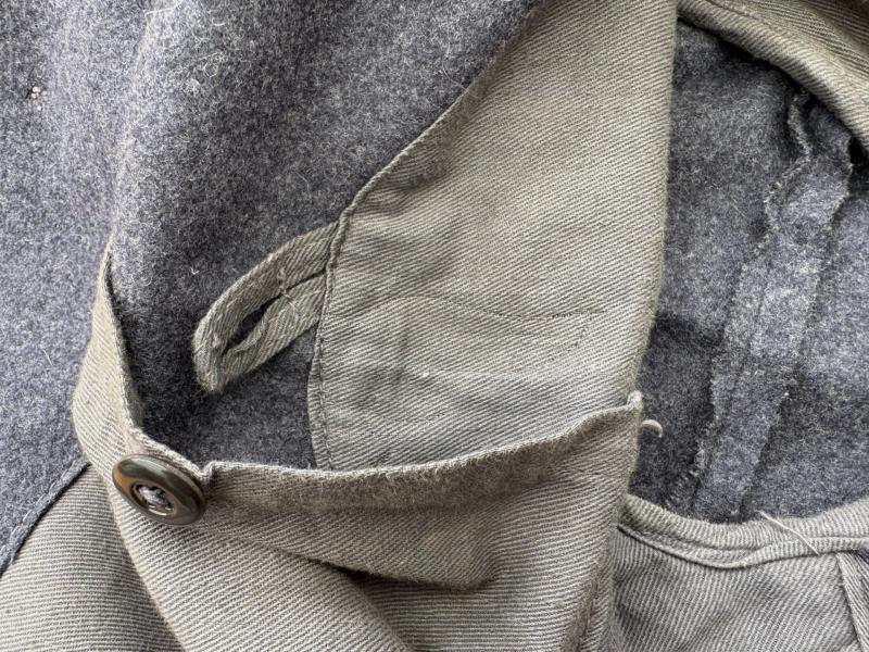 Luftwaffe Early Fliegerbluse for a "Feldwebel" of the Flak Artillery.