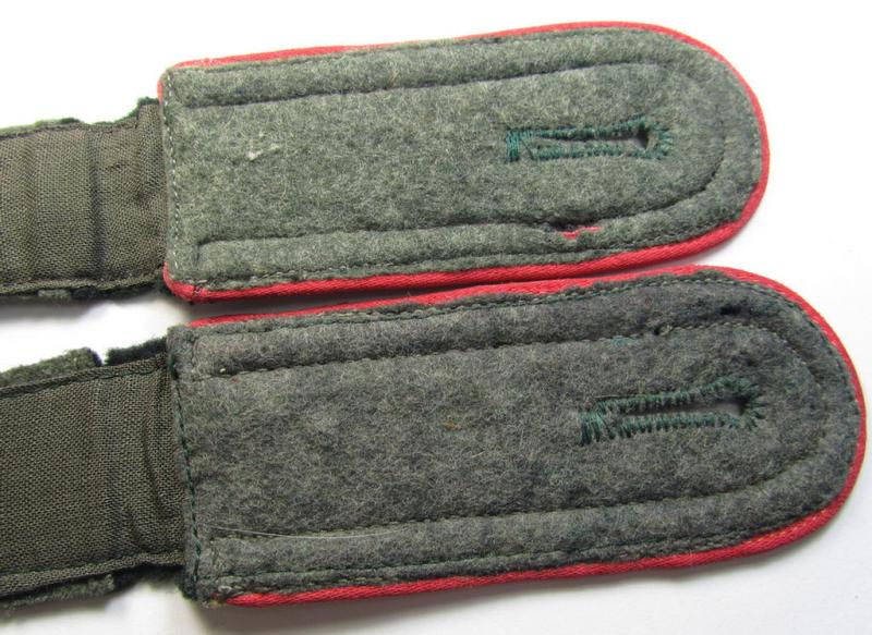 Attractive - and fully matching! - pair of WH (Heeres), early-war-period- (ie. 'M36'- ie. 'M40'-pattern, 'tailor-made') NCO-type shoulderstraps as was intended for usage by an: 'Unteroffizier eines Panzerjäger-Abts.'
