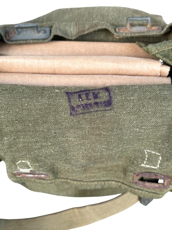 Late-war Pioneer Combat Assault Pouch Set