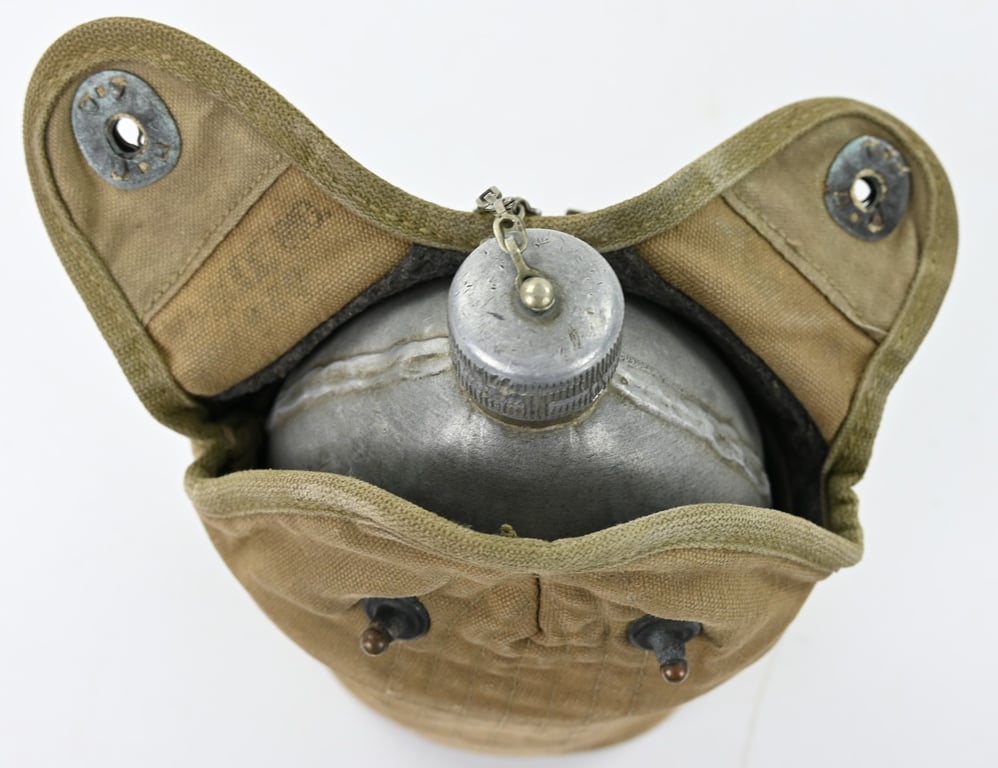US M-1941 Cavalry/Paratrooper Canteen