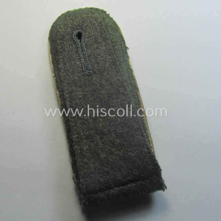 Single, WH (Heeres) 'cyphered' NCO-type shoulderstrap: 'Oberfeldwebel u. Mitglied der Infanterie-Lehr-Trpn.'