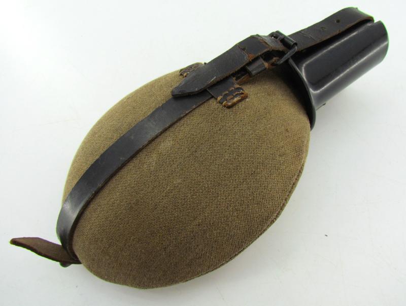 Wehrmacht M42 Canteen with Gabardine Cover