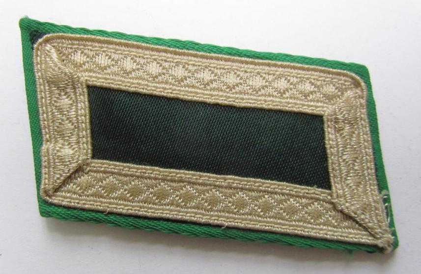 Neat - and fully matching! - pair of (partly) 'BeVo'-woven, NCO-type 'Ostvölker'-collar-tabs as was intended for an: 'Aserbaischanischer'-volunteer within the 'Deutsche Wehrmacht' (ie. 'Zugführer' within the: 'Aserbaidschanisches Legion')