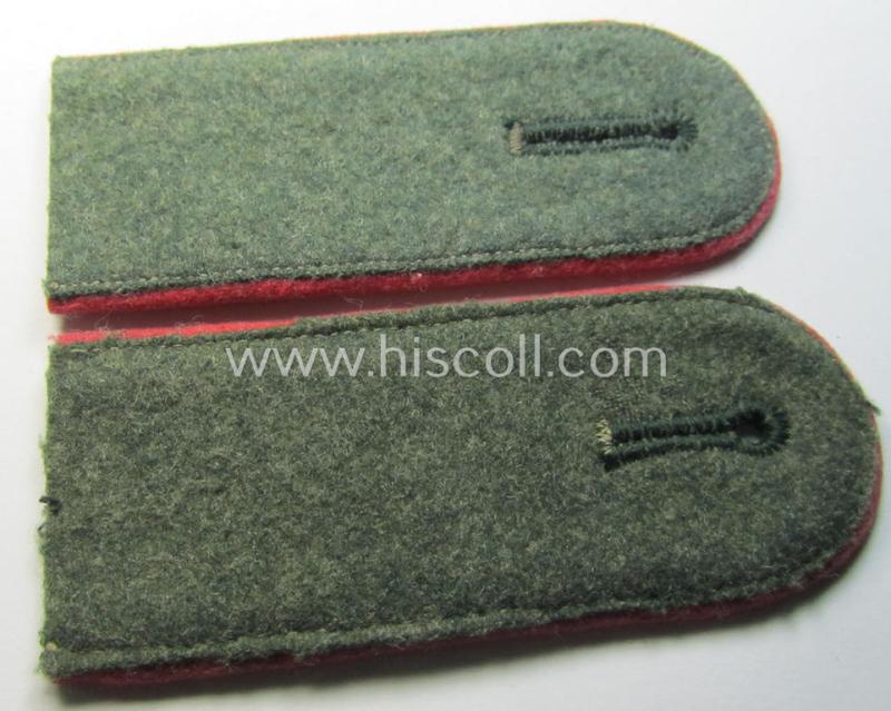 Superb - and matching! - pair of early- (ie. pre-) war-period WH (Heeres) 'M36'- (ie. 'M40'-) pattern (rounded-style) 'cyphered', EM-type shoulderstraps as was intended for a: 'Soldat u. Mitglied eines Panzer-Jäger-Rgts. o. Abtlgs.'