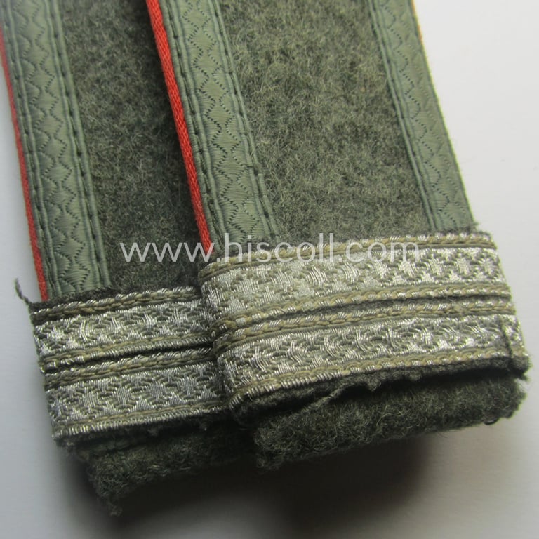 Pair of WH (Heeres) early- (ie. mid-) war-period- (ie. 'M41'- ie. 'M43'-pattern), 'standard-issued' NCO-type shoulderstraps as was intended for an: 'Unterwachtmeister u. Offiziersanwärter eines (Sturm)Art.-Abts. o. Rgts.'