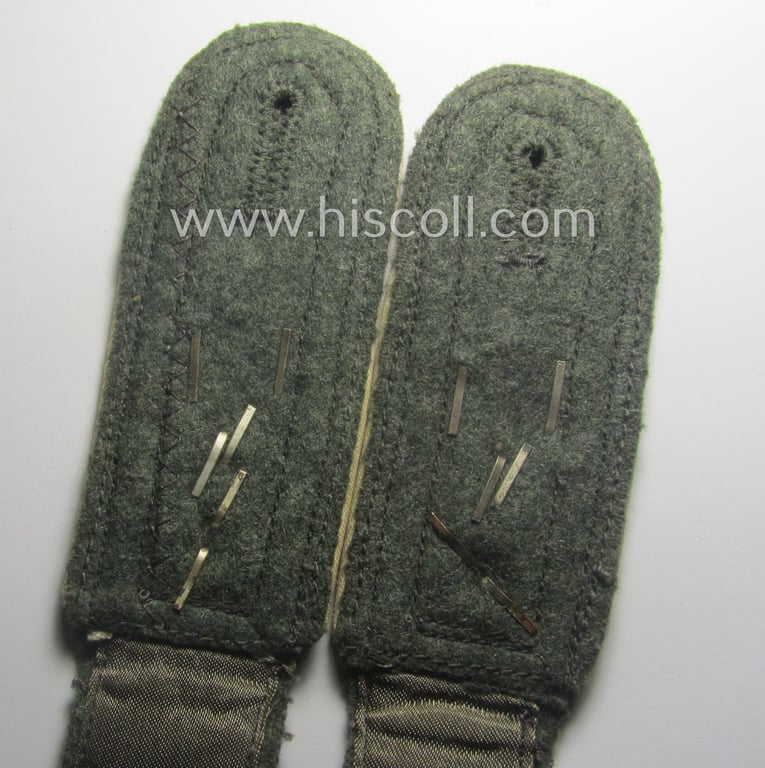 Superb, pair of neatly 'cyphered', so-called: 'M41- (ie. M43-) pattern', WH (Heeres) NCO-type shoulderstraps as was specifically intended for a: 'Feldwebel des Maschinengewehr-Abtgs. 8'