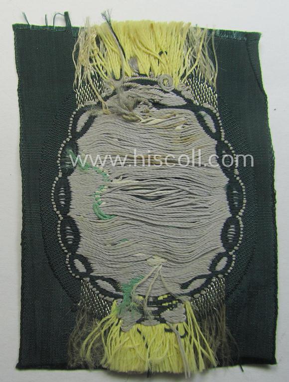 WH (Heeres) EM- (ie. NCO-) type, so-called: 'Edelweiss'-armpatch being a 'BeVo'-woven example as was executed on darker-green linnen as was specifically intended for usage by the: 'Gebirgsjäger-Truppen'