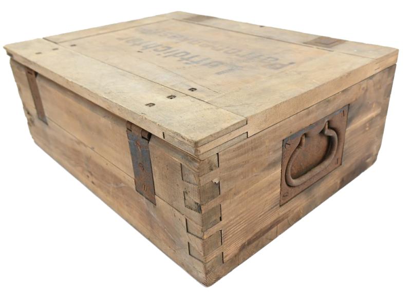 German WH 'Luftdichten Patronenkasten B' Ammunition box