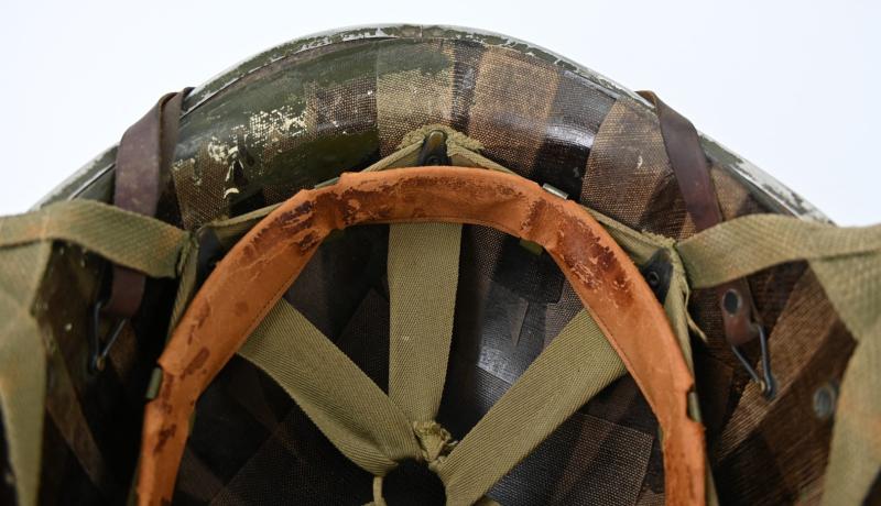 US WW2 82nd Airborne Division 508th Parachute Infantry Regiment Combat Helmet