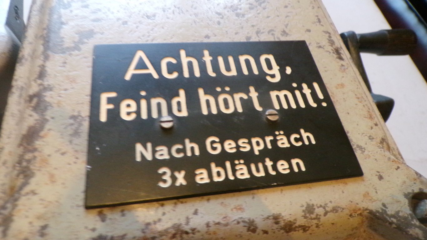 Kriegsmarine M38 Bunker telephone