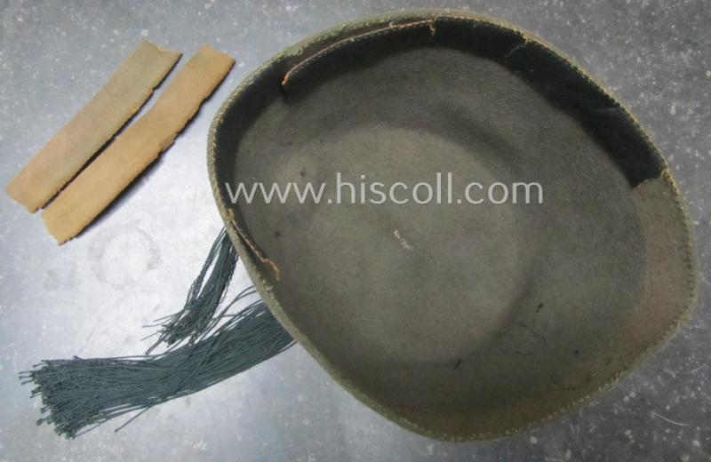 Superb - and rarely found! - field-grey-coloured and/or woolen-based: Waffen-SS 'Fez' (being a 'virtually mint- ie. unissued' example having a neat - and fully matching! - set of silver-grey-coloured 'BeVo'-insignia, originally-attached)