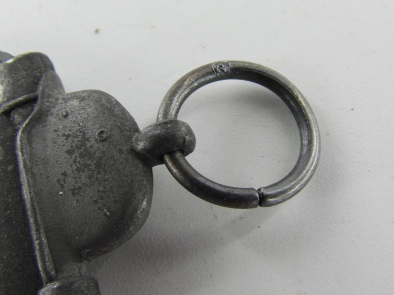 Winterschlacht im Osten 1941-42 Medal, Maker 6....Mint