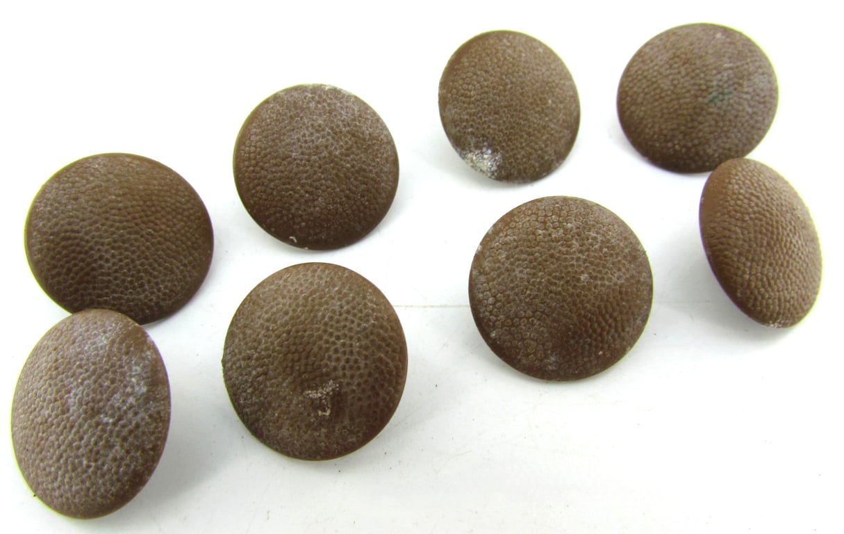 8x Wehrmacht 18 mm Tropical Uniform Buttons