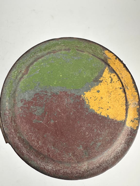 Untouched Camo Gasmask canister "found in Normandie"