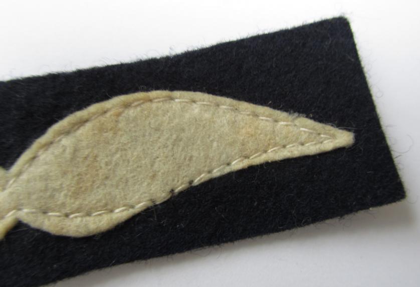 Very nice - and scarcely encountered, albeit regrettably single! - WH (Luftwaffe), greyish-blue coloured and/or woolen-based, NCO-type rank-patch (aka 'moustache'), as intended for an: 'Unteroffizier' - very nice (IMO virtually mint-/unissued!) condi