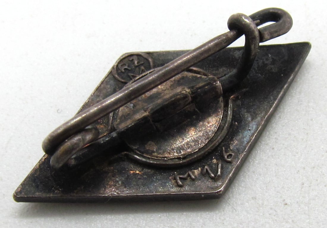 Hitler Youth Membership Badge – RZM M1/6