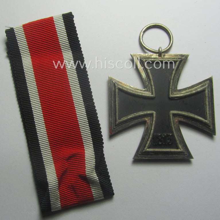 'Eisernes Kreuz II. Klasse' being a (typical) non-maker-marked example by a (by me) unidentified maker (ie. 'Hersteller')