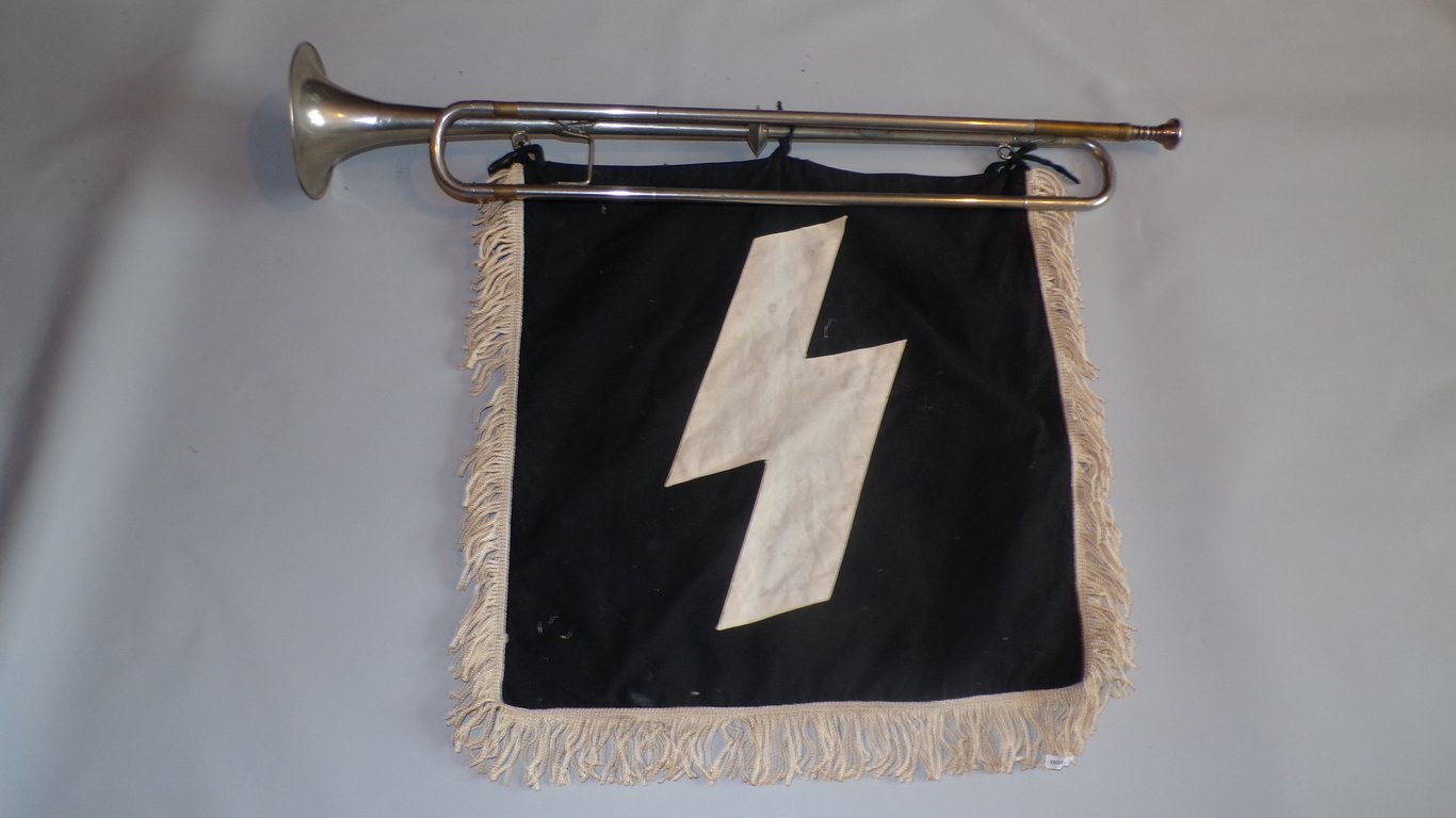 Large Deutsches Jungvolk (DJ) Trumpet and Banner